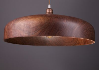 belle suspension en bois massif