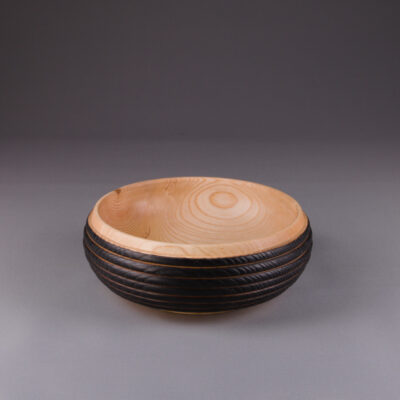 Saladier en frêne massif texture cordée shou sugi ban
