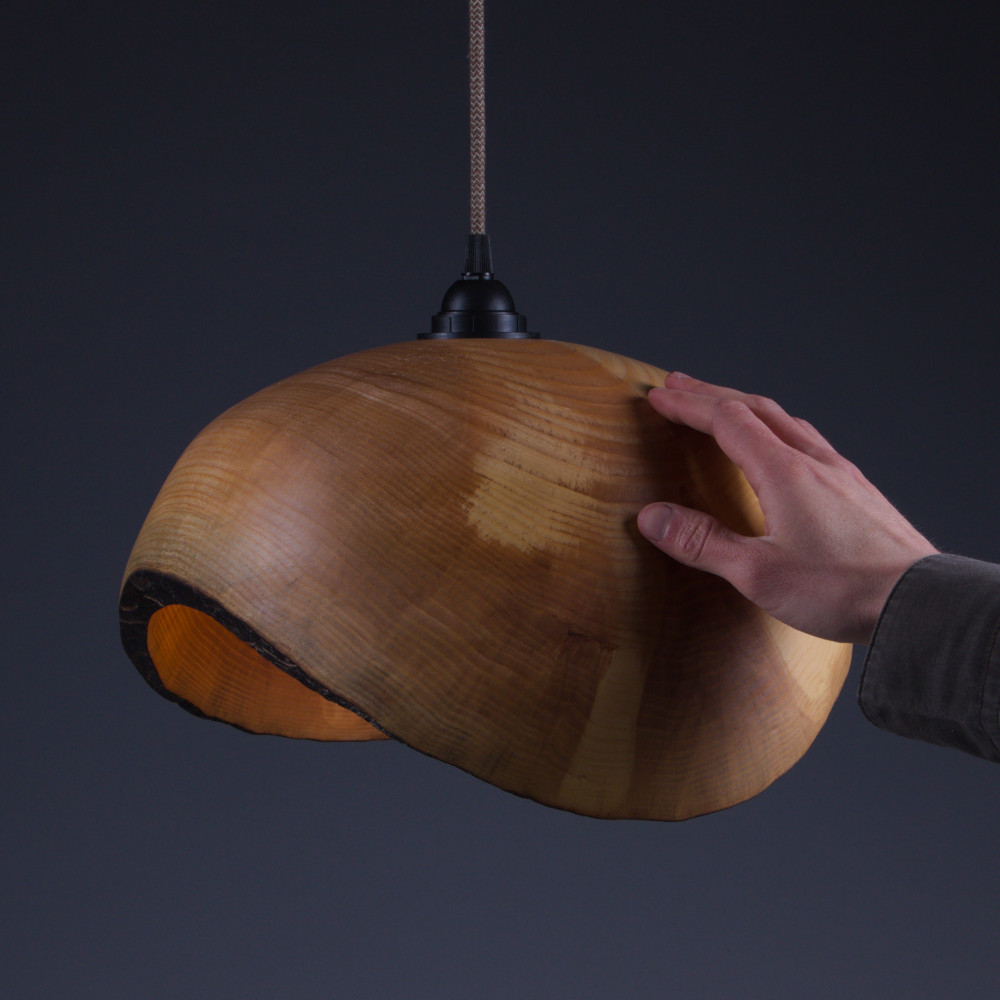 Suspension Primordiale en frêne-olivier massif – Image 5