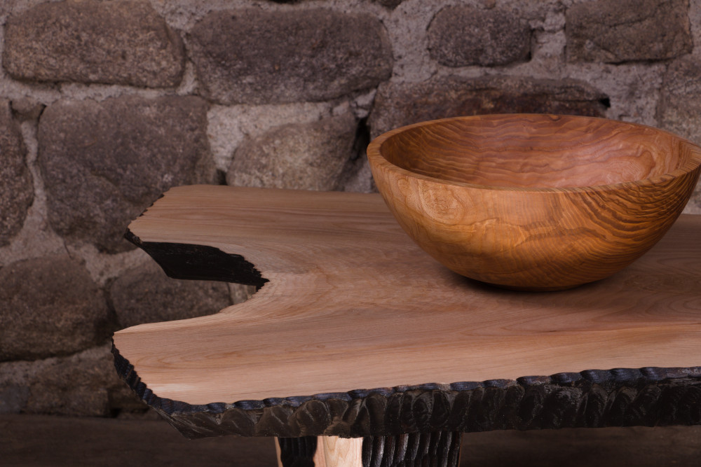 Table basse Wabi-Sabi sculptée - shou sugi ban – Image 7