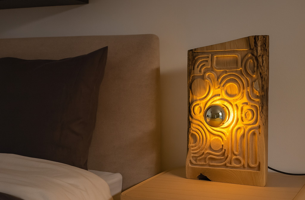 lampe en bois artisanale
