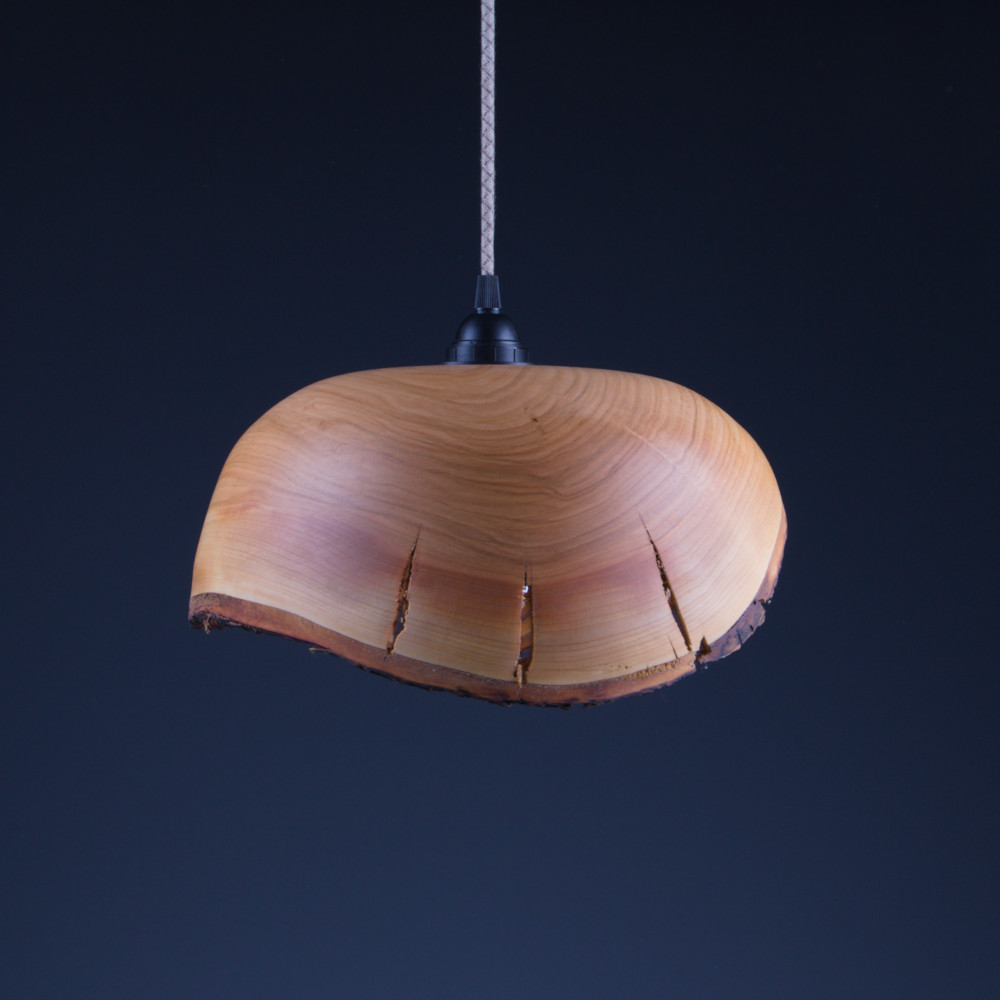 suspension en bois naturel
